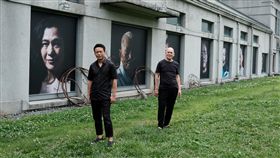 蔡明亮導演攜李康生宣傳，《你的臉》、《光》。（圖／蔡明亮臉書）