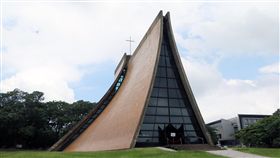 東海大學路思義教堂升格為國定古蹟台中東海大學路思義教堂升格為國定古蹟，26日獲頒證書，這天也是教堂設計者之一的建築師貝聿銘102歲生日。中央社記者趙麗妍攝　108年4月26日