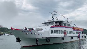 小三通琅岐航線首航  馬祖迎接客輪遊