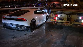 BMW疑恍神　連環追撞小牛、法拉利