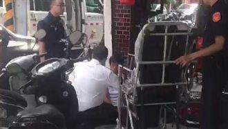 快訊／醉男大鬧滿身血　警上銬先送醫