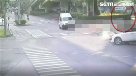 台北,車禍,基隆路,休旅車,騎士（圖／翻攝畫面）