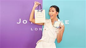 KOL莫莉出席品牌活動擔任一日店長。（圖／Jo Malone London提供）