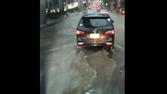 大雨狂潑！淡水驚傳多處「淹水」成災