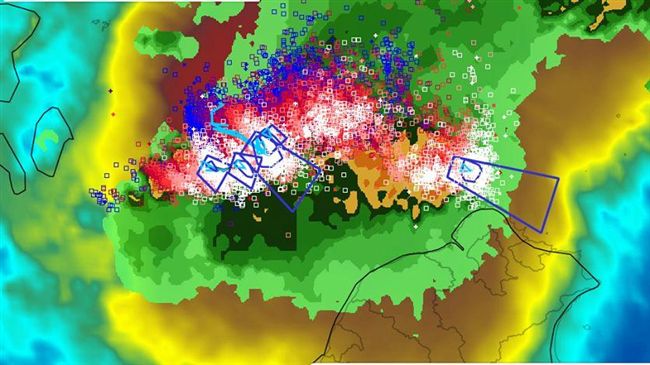 雨彈炸全台！各地「降雨時間曝光」