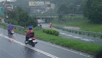 北部大雨轟！中部「中午起」雨勢漸強