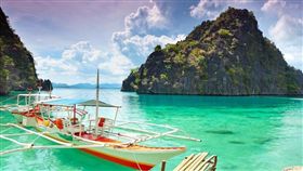 主圖1(S)-shutterstock_89691499(Tropical lagoon on the way to Kayangan lake. Coron island).jpg