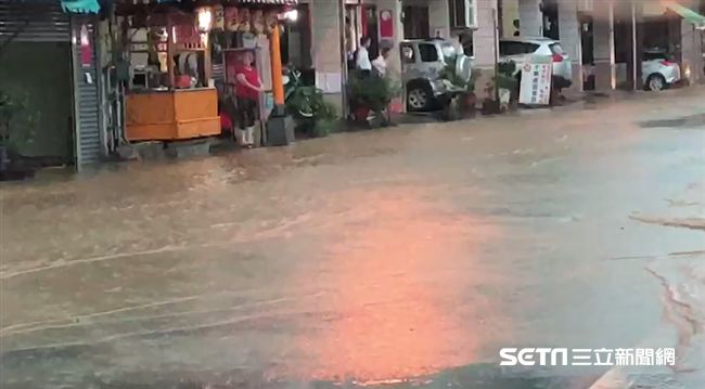 雨彈轟炸中台灣　南投7學校下午停課