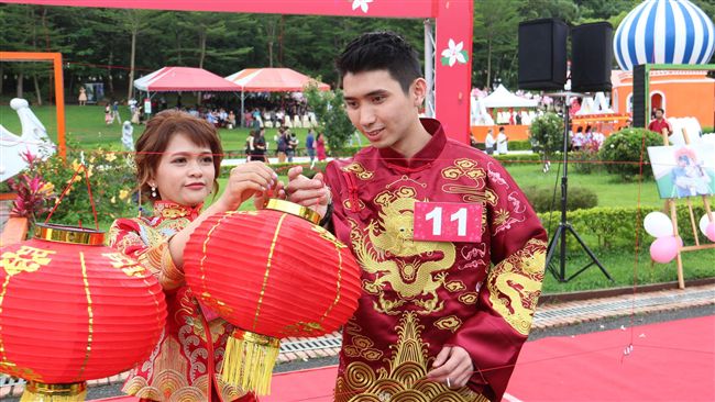 520我愛你　結婚對數共2575對
