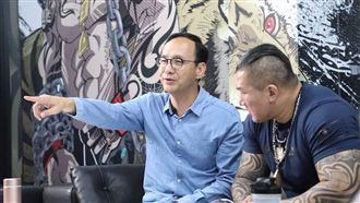 尷尬~館長罵韓不講信用 朱立倫難答