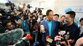 郭台銘桃園參訪/郭台銘辦公室提供。