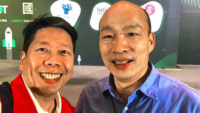 一搭一唱？議員讓韓國瑜備詢狂撿槍