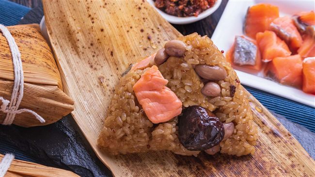 端午獵奇口味！鰻魚、鮭魚粽也入餡