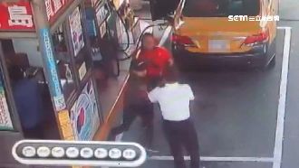 拿集點卡太慢…運將跟加油站店員互毆