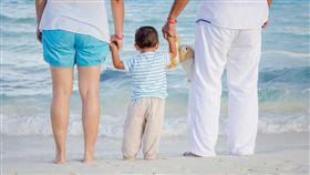 家庭,父母,小孩
pixabay