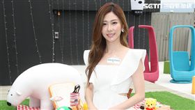 張景嵐522出席凍齡傘活動 (記者 林士傑攝影)