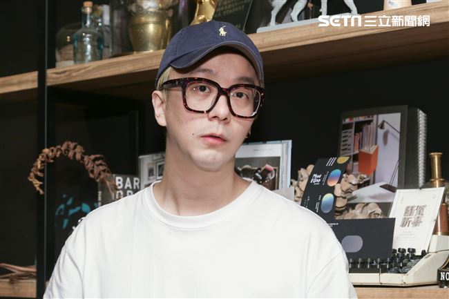 導演廖人帥Leo與視覺設計師提摩西接受三立新聞網專訪。（記者林士傑/攝影）
