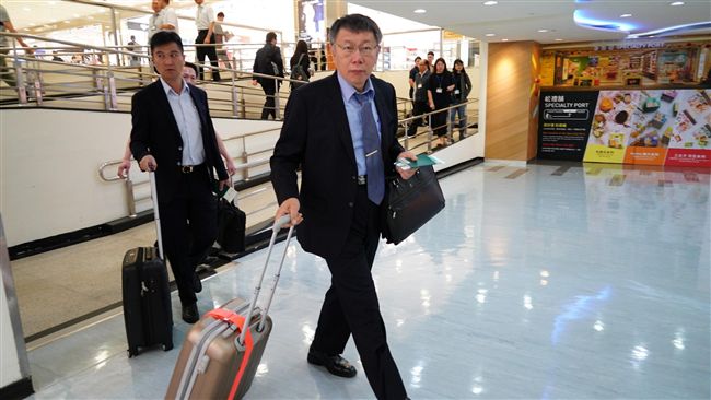 尬場！不只柯P訪日　連美國狂人也來