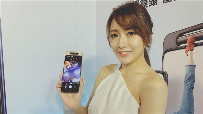 翻轉鏡頭成趨勢？三星A80六月上市