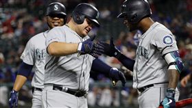 ▲沃格爾巴赫（左）是水手最會轟全壘打球員。（圖／美聯社／達志影像） 