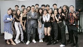 知名天王天后製作人陳子鴻培育新人。（圖／喜歡音樂提供）