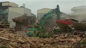 才將列古蹟！高雄200年古厝遭拆　前議員怒：只想發大財（圖／翻攝自張豐藤臉書）