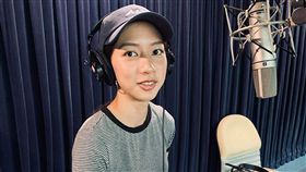 卡爾維諾最後來的是烏鴉將出版  陳妤獻聲朗讀收錄義大利作家伊塔羅．卡爾維諾（Italo Calvino）報章短篇作品的「最後來的是烏鴉」中文版將出書，時報文化請來演員陳妤獻聲，朗讀書中的其中一篇「糕餅店失竊記」。（時報文化提供）中央社記者陳政偉傳真　108年5月23日