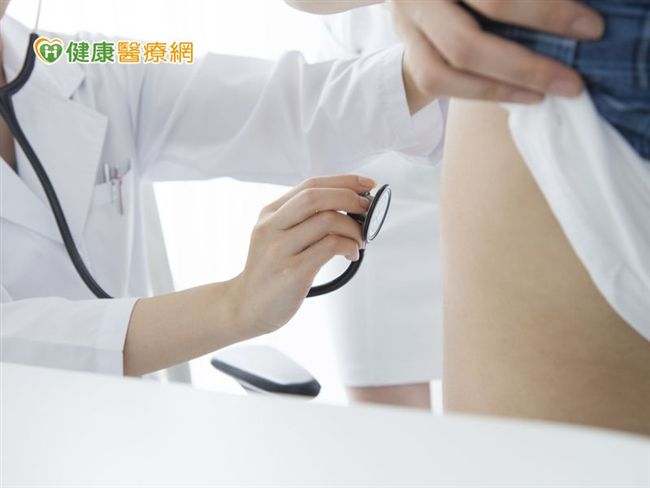 65歲翁咳、喘、累　聽診揪出菜瓜布