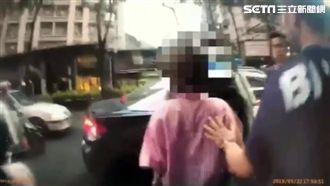 不滿大樓裝監視器　婦竟踹門持刀恫嚇