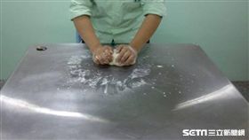 揉麵糰,麵糰,家政課 （圖／資料照）