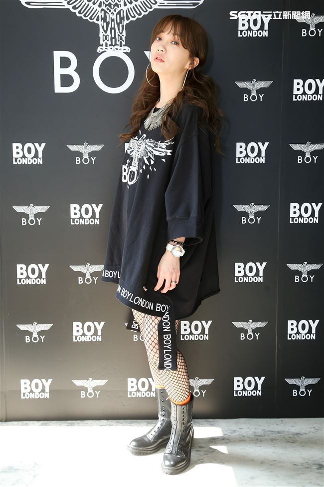 玉兔出席BOY LONDON仲夏展示會。（記者林士傑/攝影）