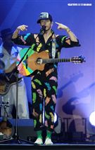 傑森·瑪耶茲 (Jason Mraz) 2019 亞洲巡迴演唱會台北站，台北小巨蛋開唱。（記者邱榮吉/攝影）