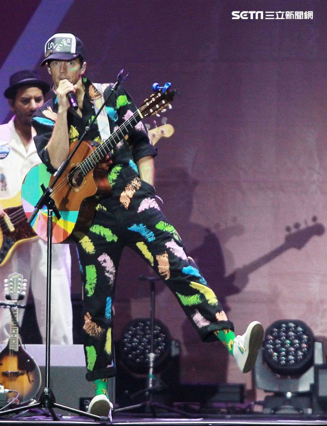 傑森·瑪耶茲 (Jason Mraz) 2019 亞洲巡迴演唱會台北站，台北小巨蛋開唱。（記者邱榮吉/攝影）