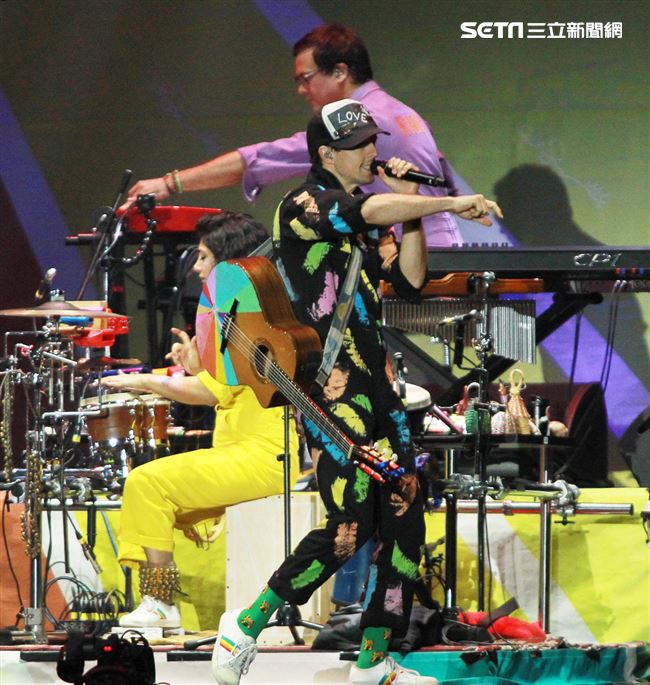 傑森·瑪耶茲 (Jason Mraz) 2019 亞洲巡迴演唱會台北站，台北小巨蛋開唱。（記者邱榮吉/攝影）