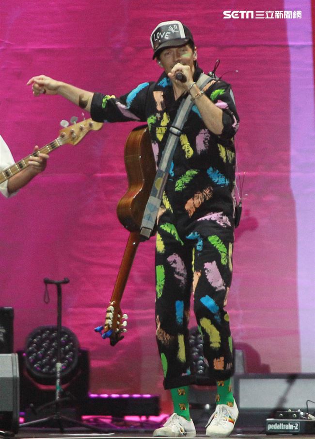 傑森·瑪耶茲 (Jason Mraz) 2019 亞洲巡迴演唱會台北站，台北小巨蛋開唱。（記者邱榮吉/攝影）