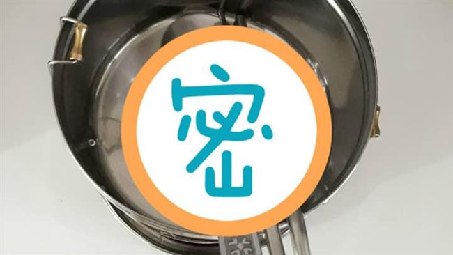 天兵爸誤放這餐具！女兒打開餐袋囧爆