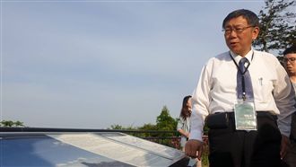 漏網鏡頭／柯P訪日自爆最愛看這個…