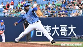 富邦悍將洋投索沙。（圖／記者王怡翔攝影）