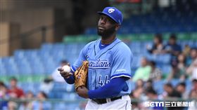 富邦悍將洋投索沙。（圖／記者王怡翔攝影）