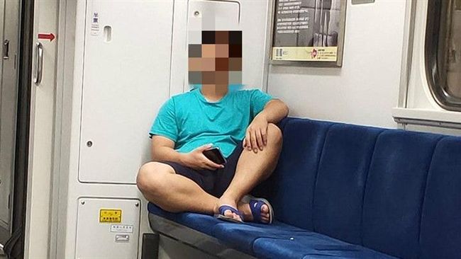 不甩列車長勸告！男穿鞋踩台鐵椅睡覺