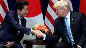 令和年代與川普會談　安倍盼展現日美同盟堅固關係（圖／翻攝自推特）