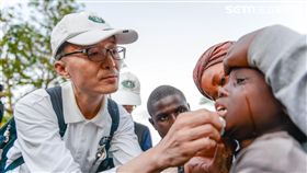 葉添浩,夏毅然,李彝邦,東非,義診,植物人,慈濟基金會