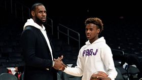 NBA／震撼！皇子神複製詹皇追魂鍋
NBA,洛杉磯湖人,LeBron James,追魂鍋
翻攝自推特