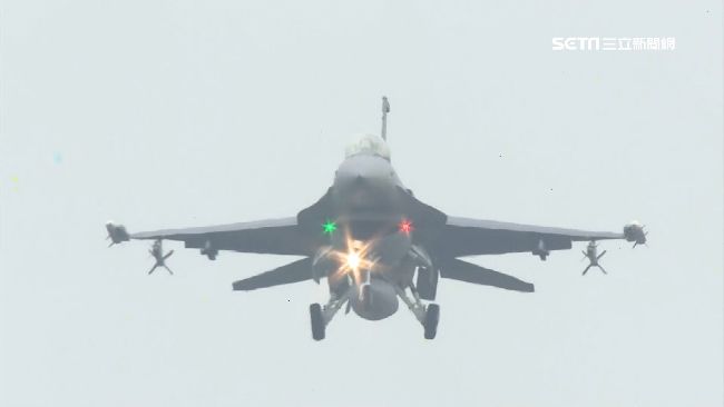 彰化戰備道操演　4戰機起降氣勢強