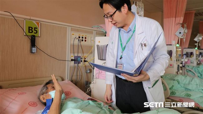 喝香菜水助排毒免洗腎？醫傻眼：要命
