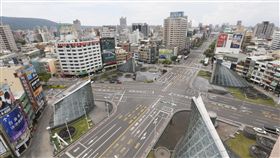 高雄萬安演習　街道淨空108年南部及金門地區萬安演習28日下午1時30分發布警報，隨即進行人車管制，街道頓時淨空，宛如一座空城。中央社記者董俊志攝　108年5月28日