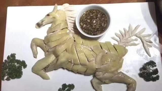 「雞肉擺盤」太威！大廚一上菜全驚呆