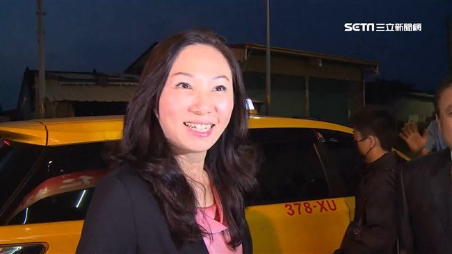 籃球場豪華農舍？李佳芬：只是籃球框