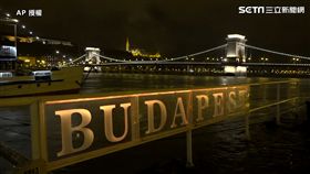 多瑙河翻船 
AP授權提供