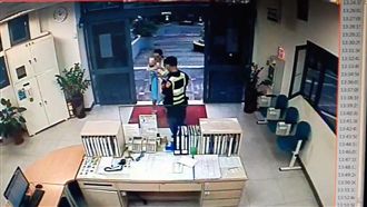 3月女嬰突呼吸困難　警急開道解圍